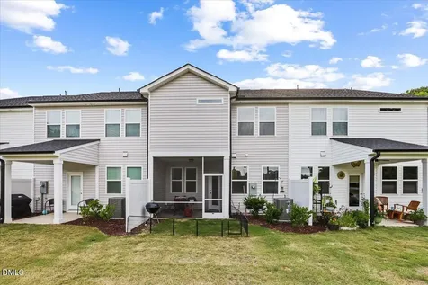 17 Village Edge Drive Lillington NC 27546