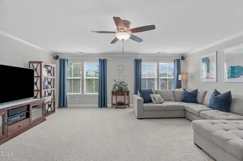 1813 Venezia Way Apex NC 27502