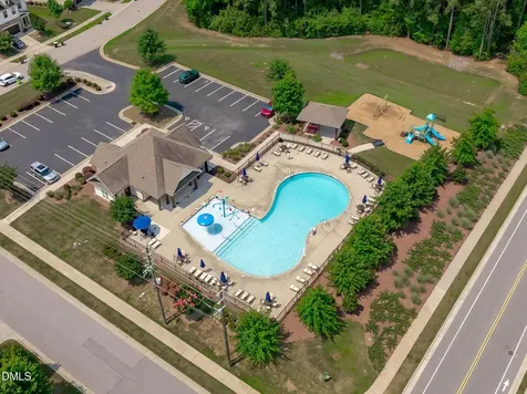 1813 Venezia Way Apex NC 27502