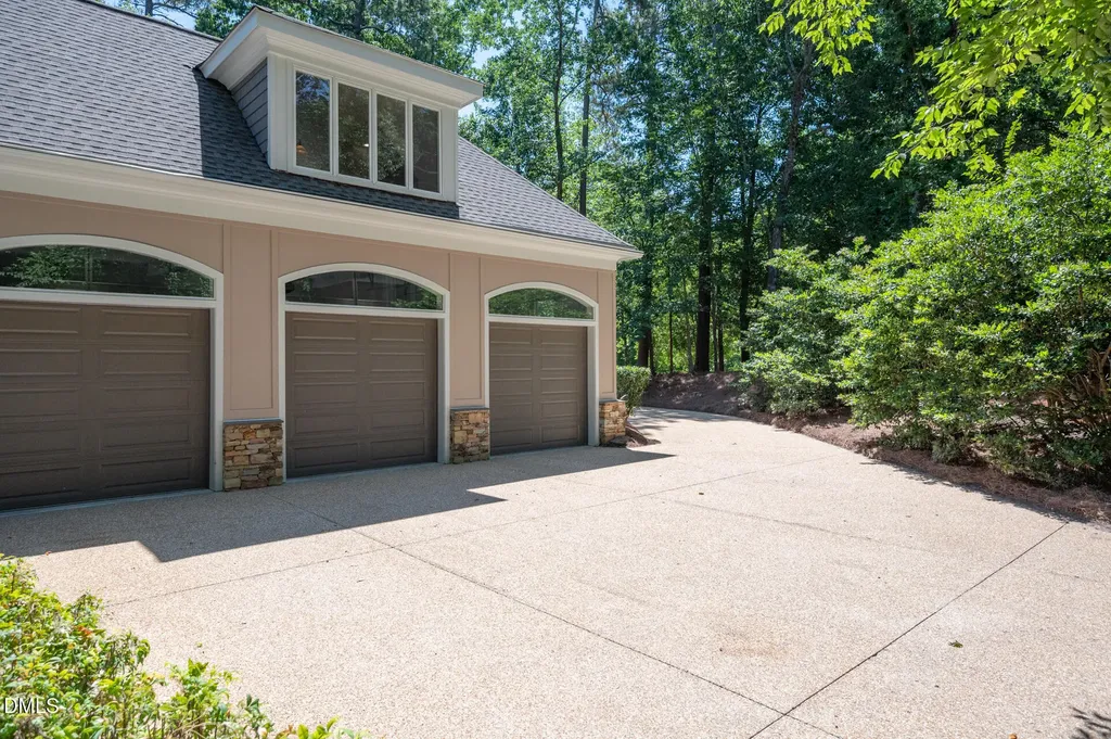 39523 Glenn Glade Chapel Hill NC 27517