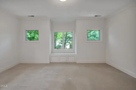 39523 Glenn Glade Chapel Hill NC 27517