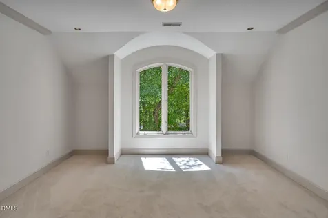 39523 Glenn Glade Chapel Hill NC 27517