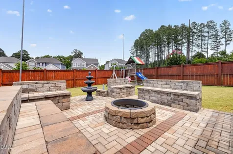 2112 Turling Way Apex NC 27523