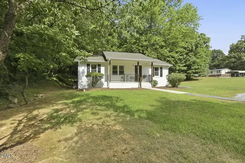 707 Dickens Street Roxboro NC 27573