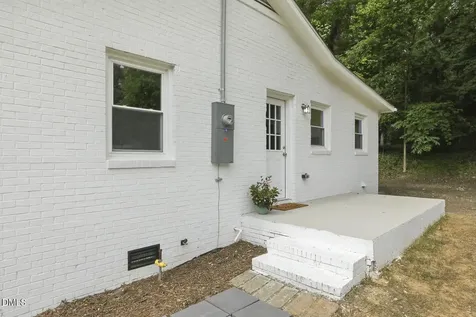 707 Dickens Street Roxboro NC 27573