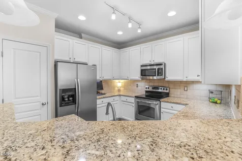 109 Haybarn Court Apex NC 27502