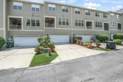 109 Haybarn Court Apex NC 27502