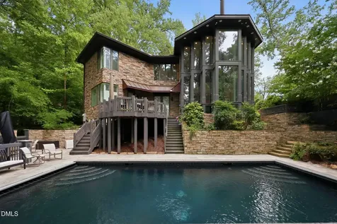 2828 Exeter Circle Raleigh NC 27608