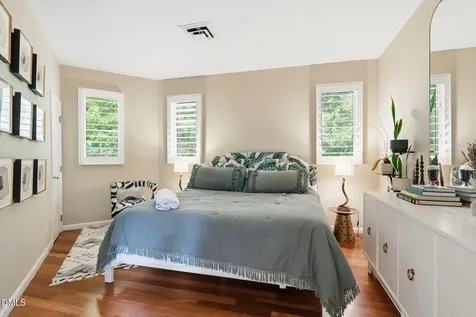 2828 Exeter Circle Raleigh NC 27608