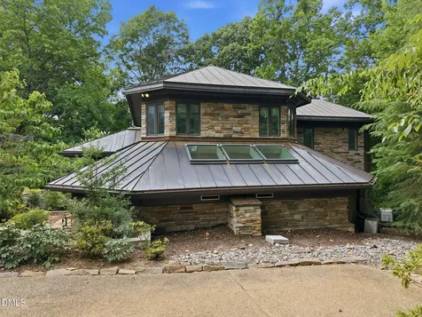 2828 Exeter Circle Raleigh NC 27608