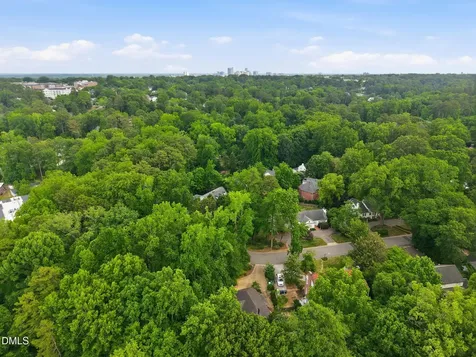 2828 Exeter Circle Raleigh NC 27608