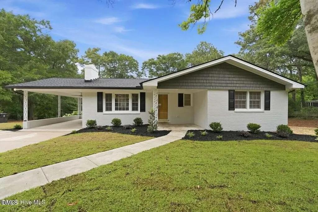 601 Bethesda Avenue Aberdeen NC 28315