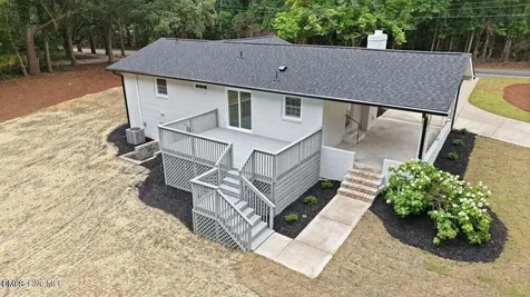 601 Bethesda Avenue Aberdeen NC 28315