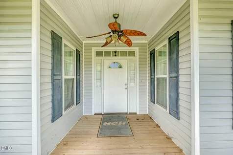 1526 Bearpond Road Henderson NC 27537