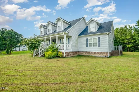 1526 Bearpond Road Henderson NC 27537