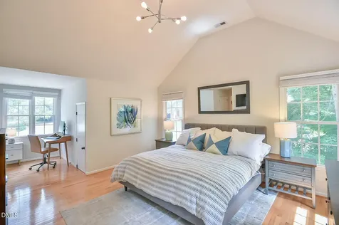 112 Dairy Court Chapel Hill NC 27516