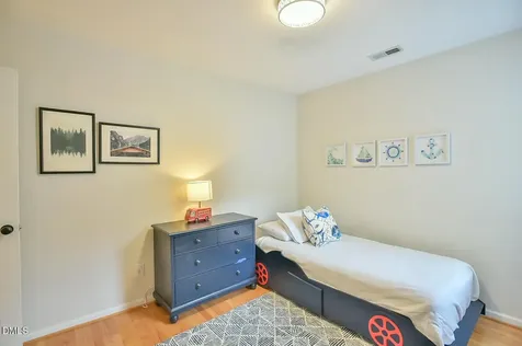 112 Dairy Court Chapel Hill NC 27516