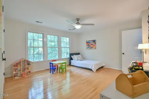 112 Dairy Court Chapel Hill NC 27516