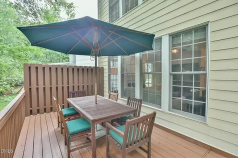 112 Dairy Court Chapel Hill NC 27516