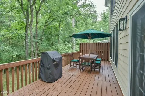 112 Dairy Court Chapel Hill NC 27516