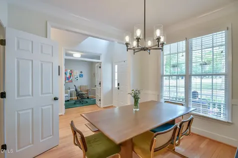 112 Dairy Court Chapel Hill NC 27516