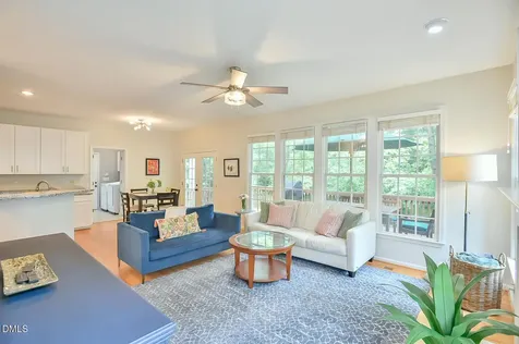 112 Dairy Court Chapel Hill NC 27516