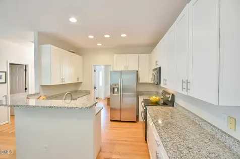 112 Dairy Court Chapel Hill NC 27516