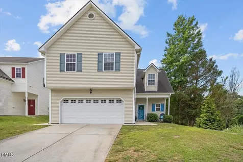 693 Citrus Petal Road Fuquay Varina NC 27526