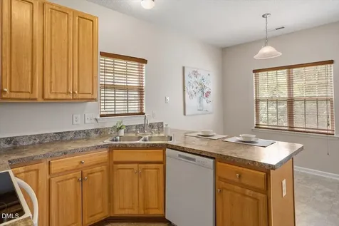 693 Citrus Petal Road Fuquay Varina NC 27526