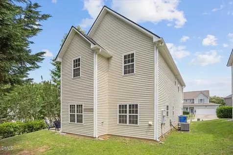 693 Citrus Petal Road Fuquay Varina NC 27526
