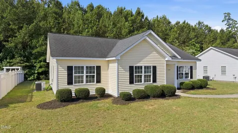 1339 Echo Lake Lane Rocky Mount NC 27803