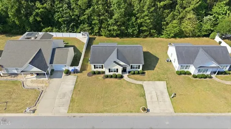 1339 Echo Lake Lane Rocky Mount NC 27803