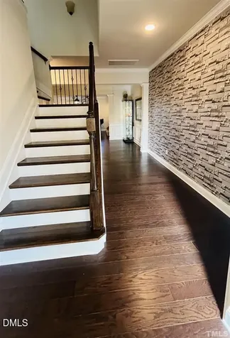 1869 Blue Jay Point Apex NC 27502