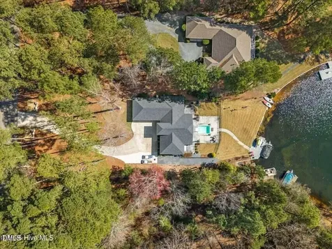 111 Vanore Road West End NC 27376