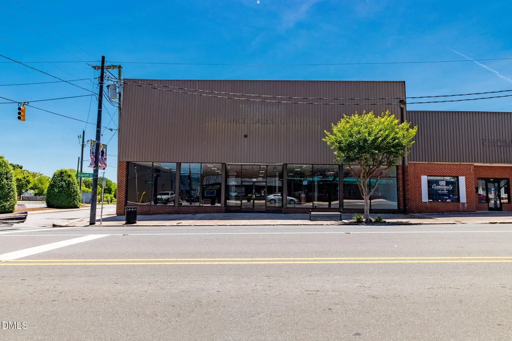 101 S Garnett Street Henderson NC 27536