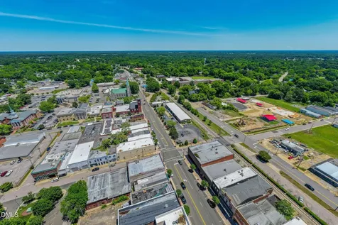 101 S Garnett Street Henderson NC 27536
