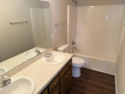 504 Hiking Trail Benson NC 27504