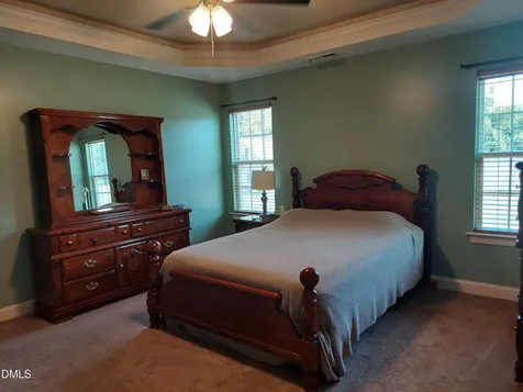 5 Seahorse Court Benson NC 27504