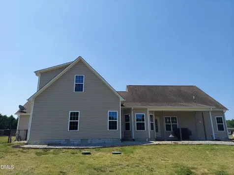 5 Seahorse Court Benson NC 27504