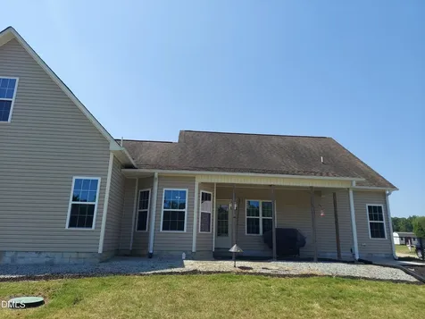 5 Seahorse Court Benson NC 27504