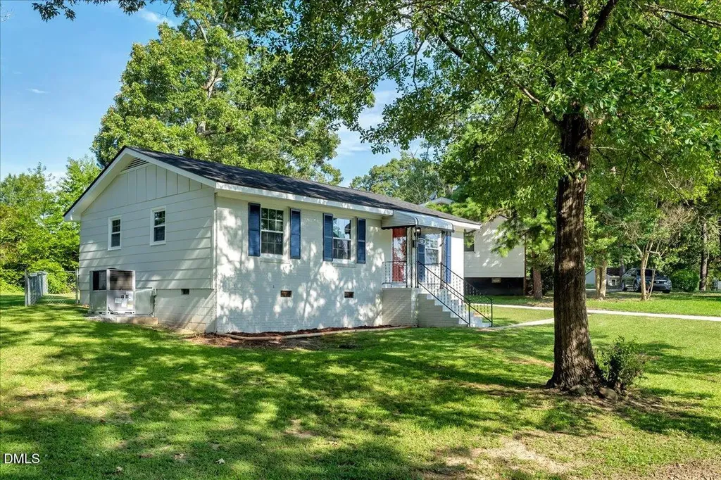 120 Southgate Drive Roanoke Rapids NC 27870