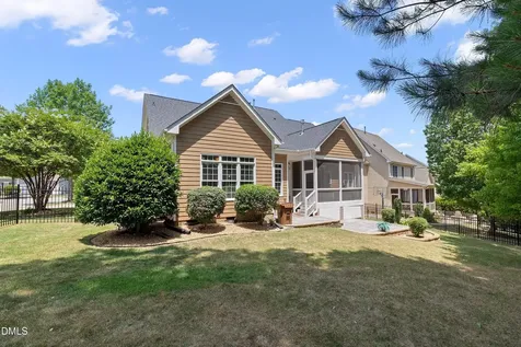 101 Synandra Lane Holly Springs NC 27540