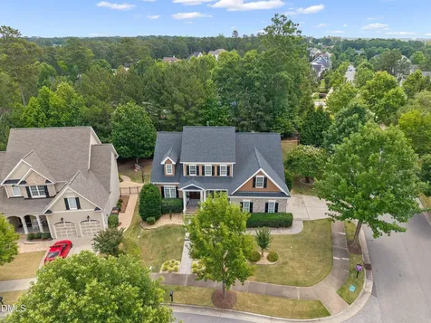 101 Synandra Lane Holly Springs NC 27540