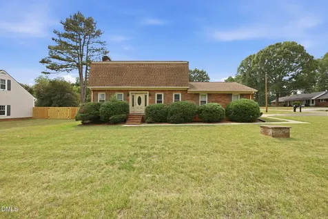 1003 Camelot Lane Graham NC 27253