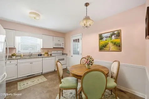 1003 Camelot Lane Graham NC 27253