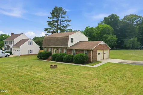 1003 Camelot Lane Graham NC 27253