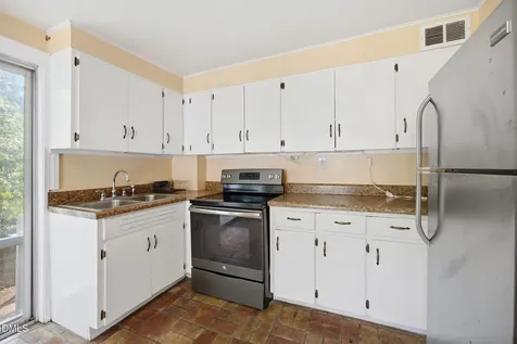 409 Oakwood Avenue Raleigh NC 27601
