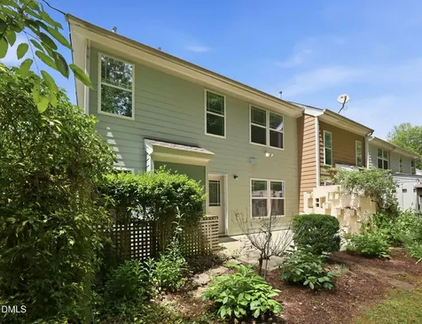 1905 Bartlett Circle Hillsborough NC 27278