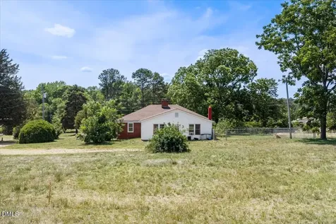 109 Little Ponderosa Road Macon NC 27551