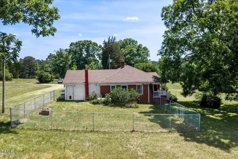 109 Little Ponderosa Road Macon NC 27551